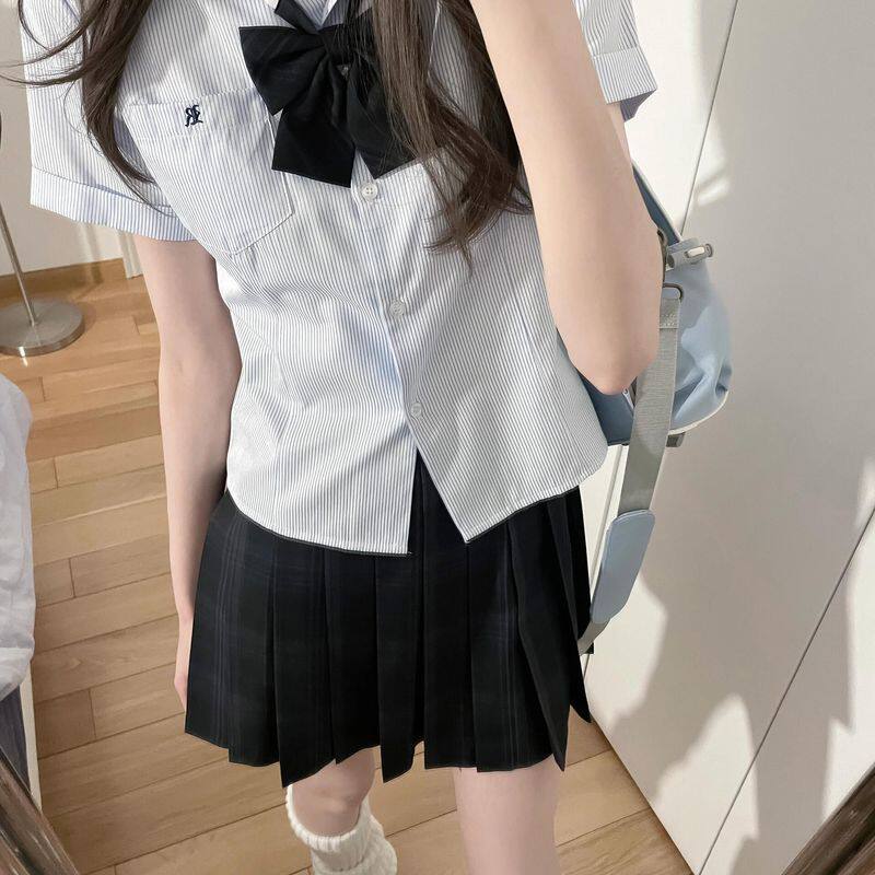 学院风小笠原衬衫收腰蓝色条纹短袖刺绣上衣夏季jk制服短裙套装女