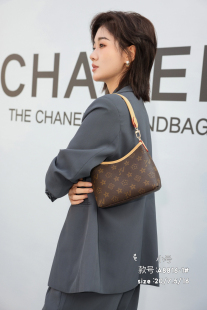 优草坊女包新款高品质小号法棍包时尚百搭单肩斜挎包托特腋下包小