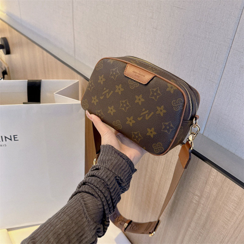 优草坊2025新款双层拉链大容量小方包老花相机包百搭斜挎包腋下包