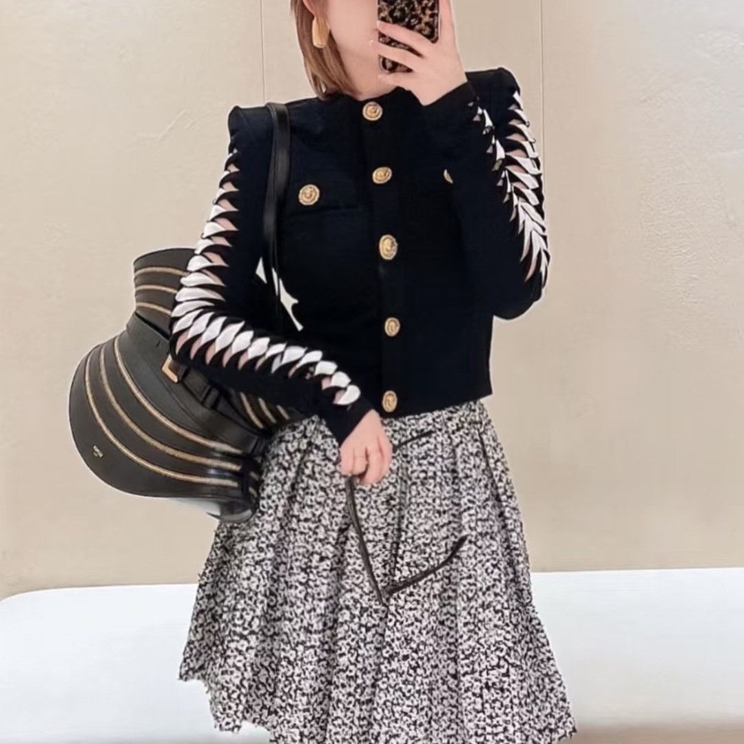 撞色镂空长袖圆领提花纹针织开衫