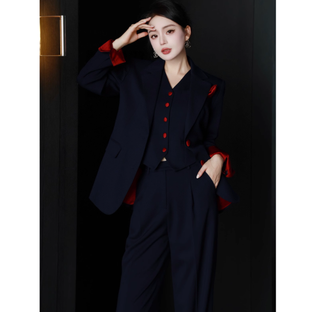 2025秋冬轻奢时尚穿搭高级感西装外套阔腿裤三件套947