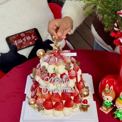 2025网红圣诞节许愿草莓塔甜品蛋糕装饰红帽棕色小熊蜡烛插件摆件