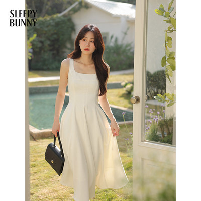 瞌睡兔法式方领吊带洋装