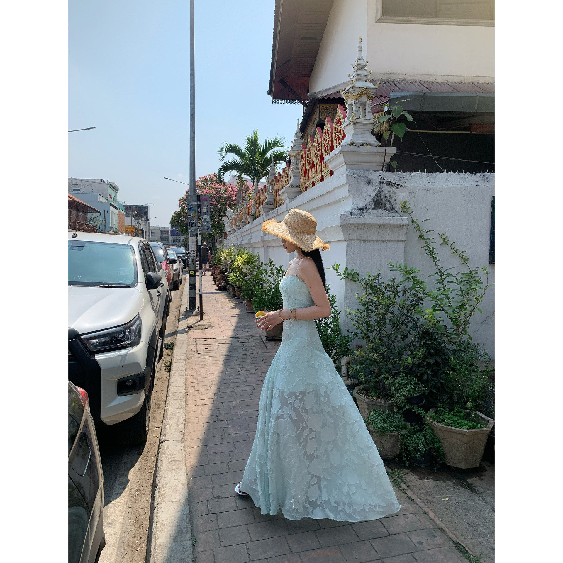 70不是七十海边度假吊带连衣裙女薄荷绿巨好看的雪纺提花蕾丝长裙