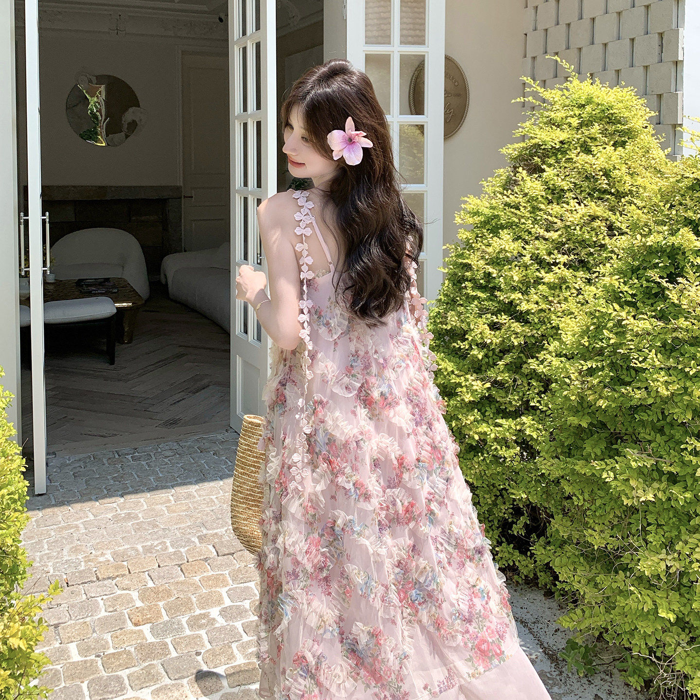 粉色绝美浪漫风木耳边碎花洋装女2025夏季新款超仙少女感吊带裙