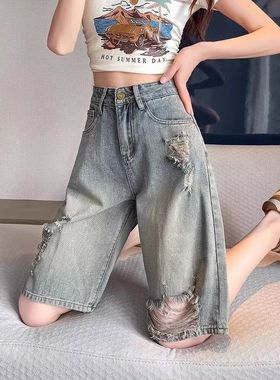 宽松怀旧身材中裤破洞女夏季梨型5大码2025短裤薄款分五分牛仔裤