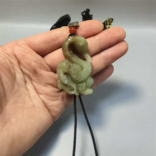 天然玉石 岫玉岫岩玉黄白老玉手工雕刻钥匙扣吊坠 挂件项链蛇盘兔