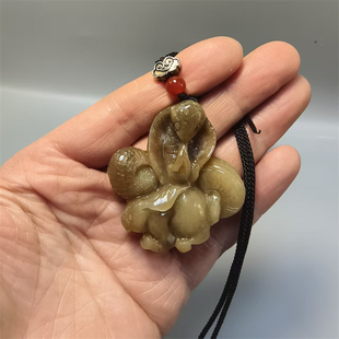 天然玉石 岫玉岫岩玉黄白老玉手工雕刻钥匙扣吊坠 挂件项链蛇盘兔