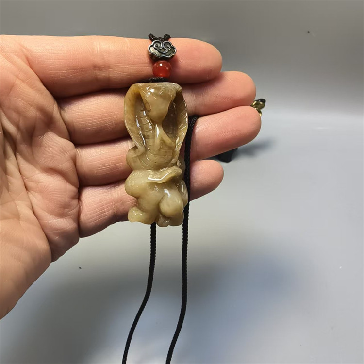 天然玉石 岫玉岫岩玉黄白老玉手工雕刻钥匙扣吊坠 挂件项链蛇盘兔,珠宝/钻石/翡翠,颈饰,淘宝优惠券,粉丝福利购,淘宝优惠卷