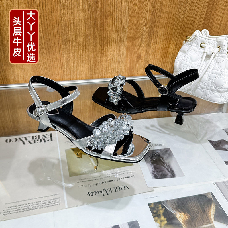 宽胖脚肥大码女鞋41-43优选2025夏季真皮时装气质细跟凉鞋25-329
