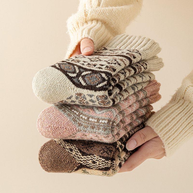 加厚加绒羊毛保暖中筒袜