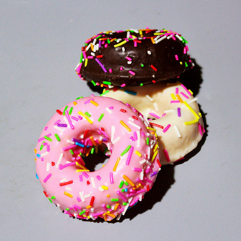 利欣甜甜圈，巧克力蛋糕耐高温（4件起发，可配其他品，不退换）