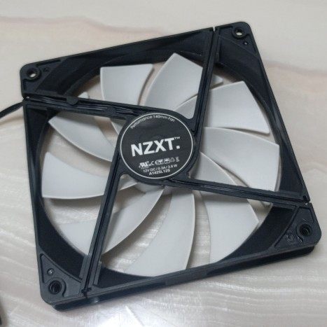 nzxt 恩杰 14cm机箱风扇 静音风扇 散热器风扇 小幻影风扇 大幻影