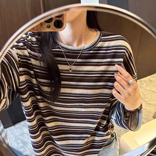 远鸟的店慵懒风灰色条纹长袖t恤女2026新款气质休闲打底衫上衣