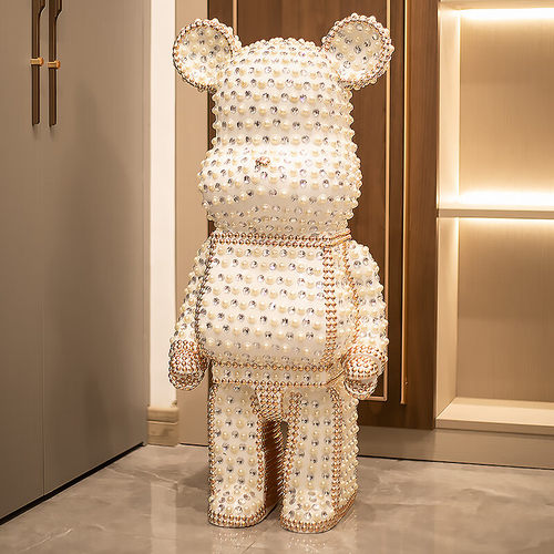 2025新款轻奢卡通暴力熊落地摆件