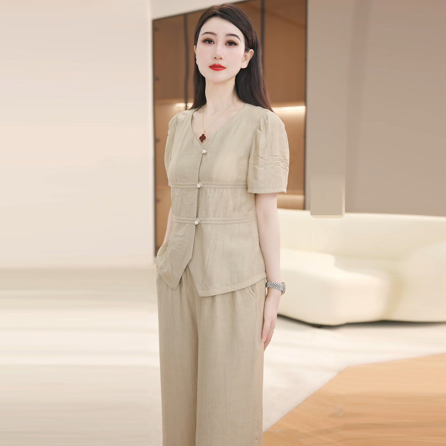 时尚年轻中年妈妈夏装简约两件套