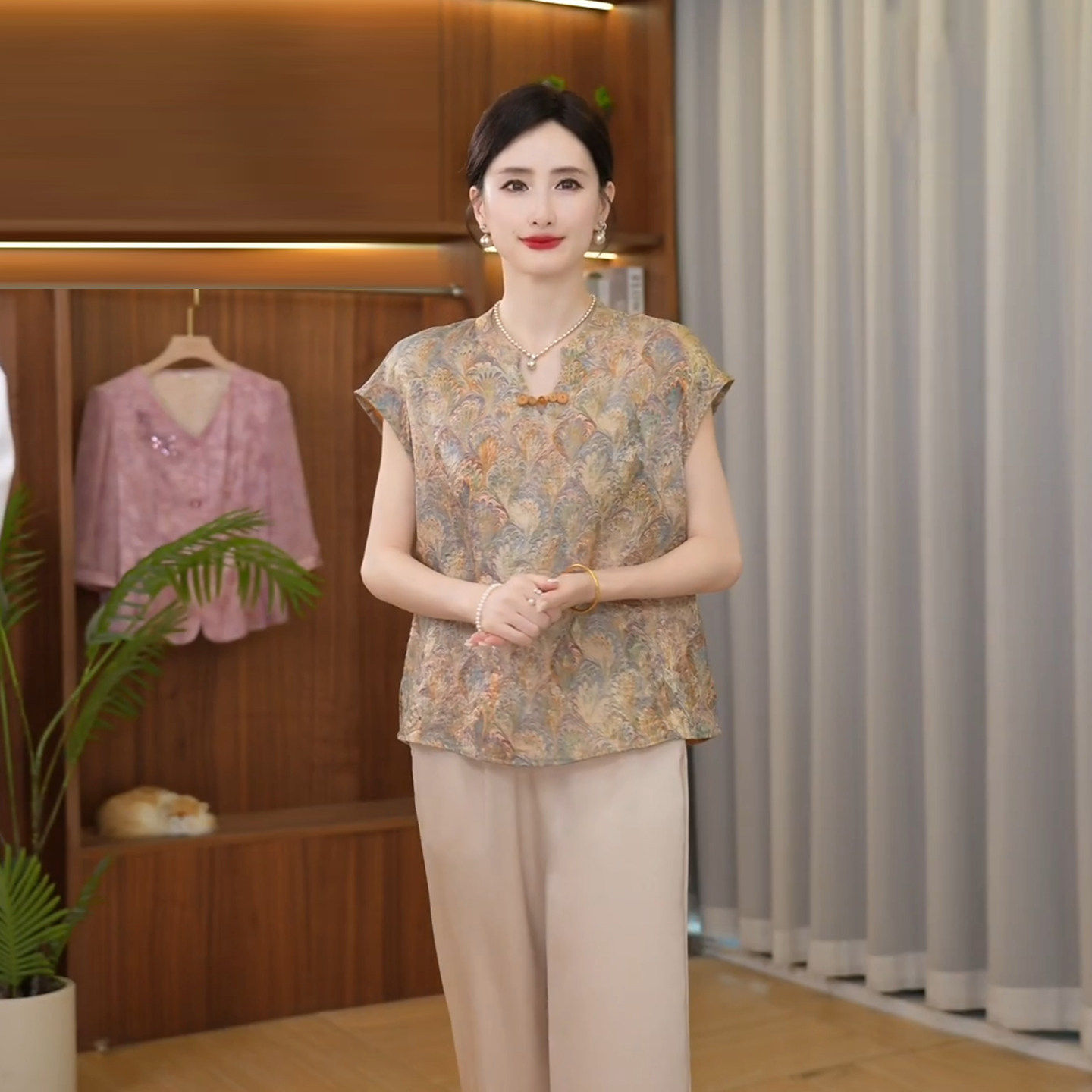 妈妈印花T恤小衫贵气中老年套装