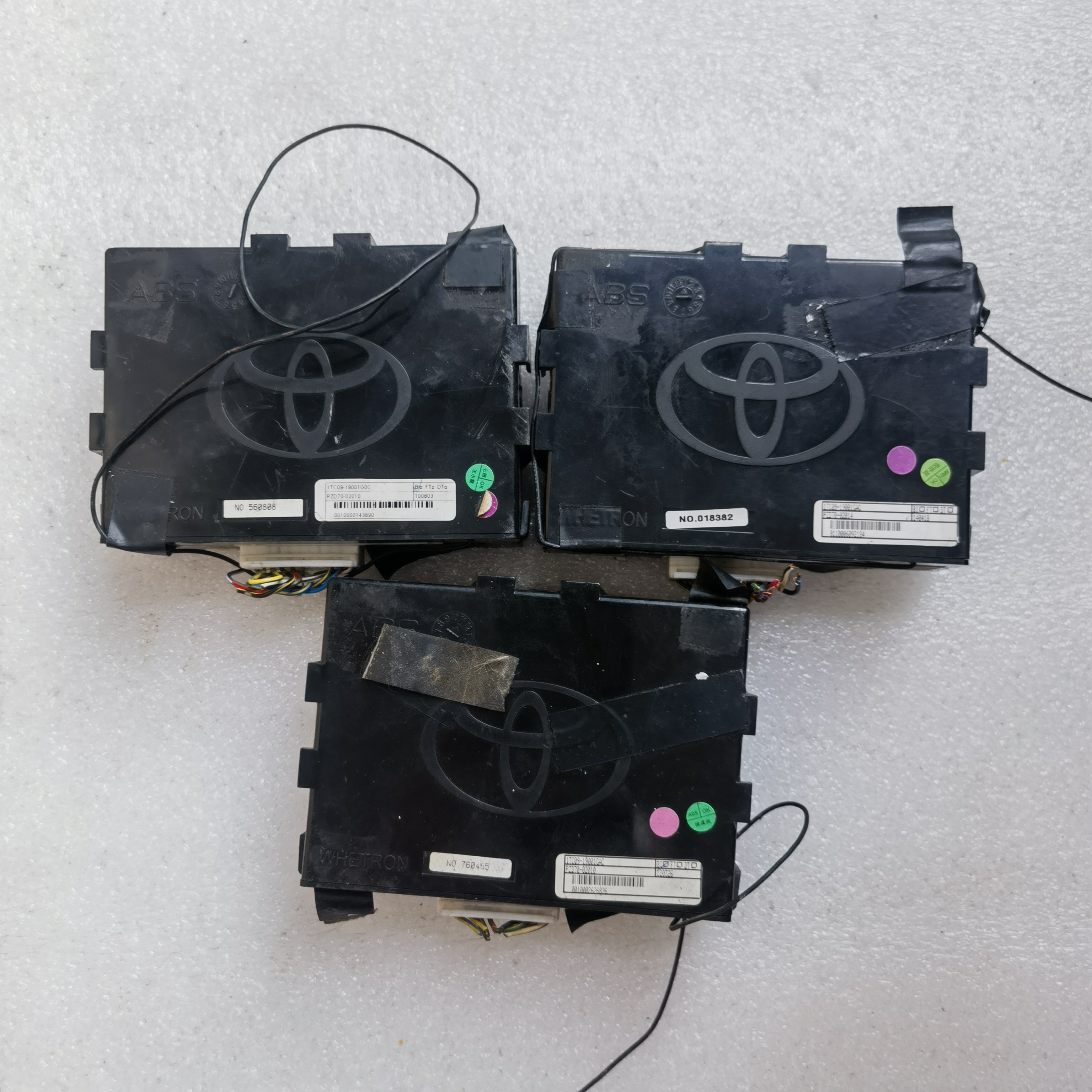 08-18年花冠中控门锁防盗盒防盗器遥控器接收电脑模块带遥控拆车