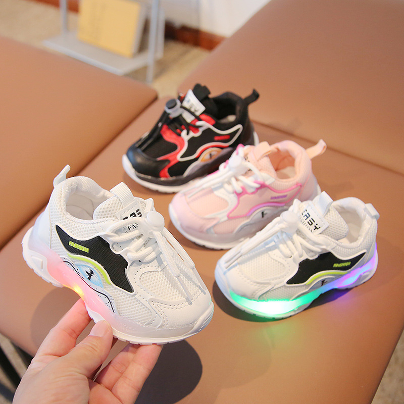 Children's Bright Flashing Light shoes 2023 Baby Soft Bottom