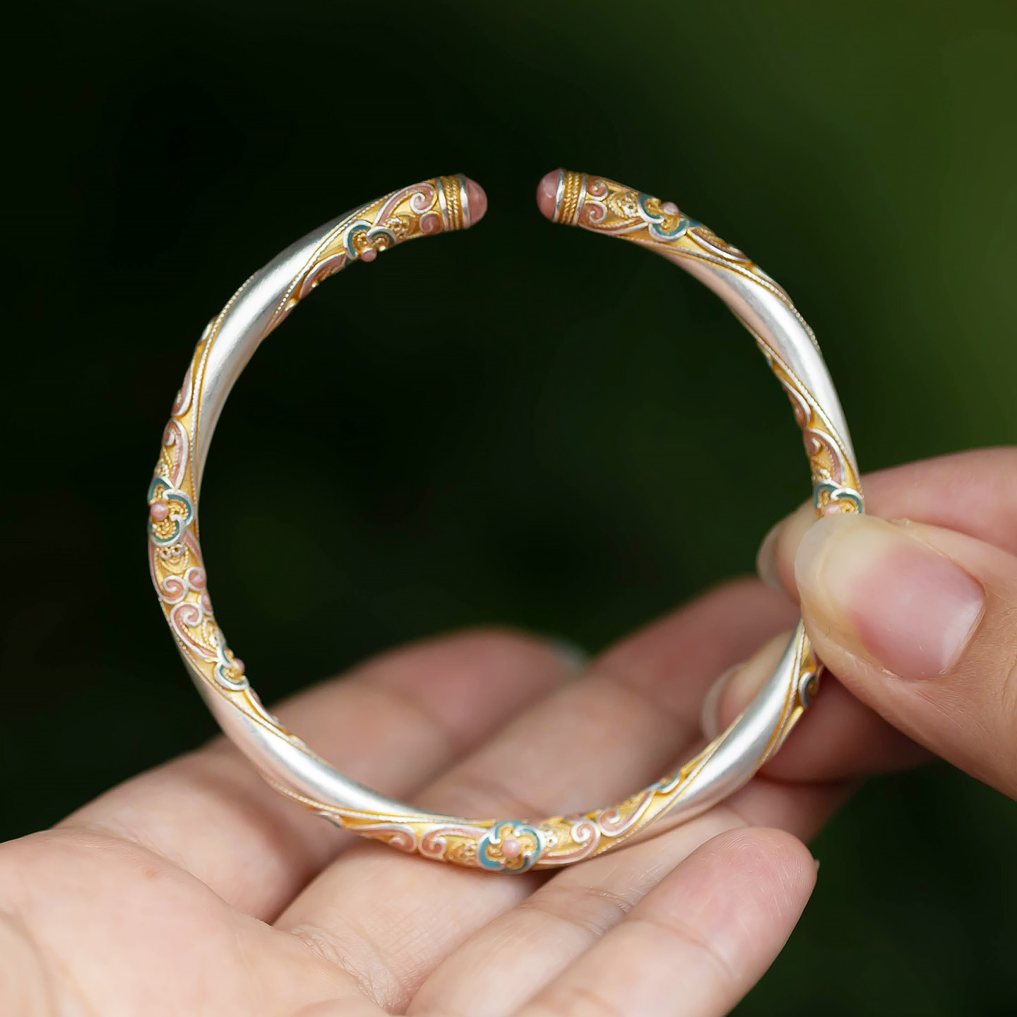 风露久 足银9999国风新中式描金珐琅彩手镯重工四叶花实心祥云