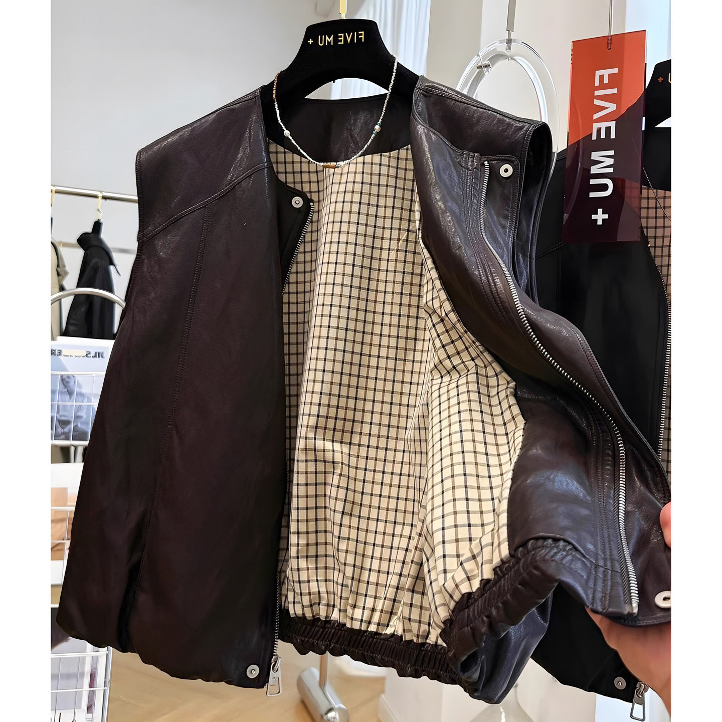 独特高级感pu皮马甲女2026春秋新款小个子老钱风复古叠穿百搭背心