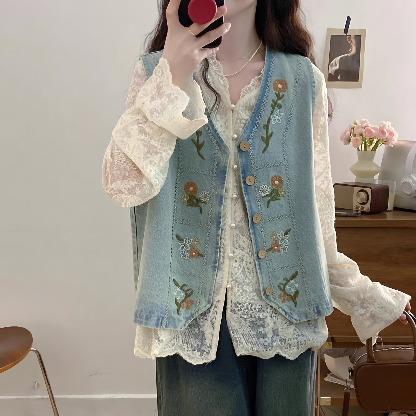 年轻版刺绣小花牛仔马甲小外套秋