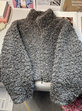 冬日氛围感拿捏！这件纯色百搭外套软糯显贵 时尚百搭显瘦 yyds！