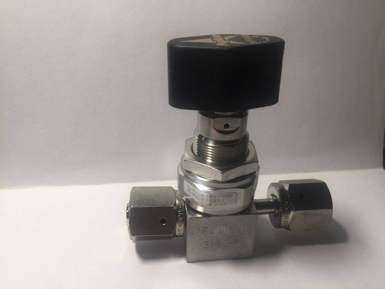 fujikin diaphragm fuddfl-71-6.35-2日本手动隔膜阀