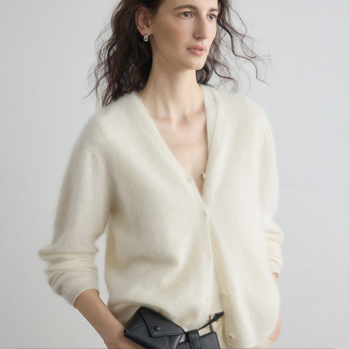 Saje木质系《自在从绒》含山羊绒绒感绵羊毛针织V领开衫