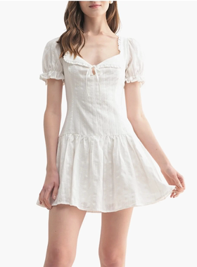 小俞家 lus* 瑕疵特价甜美可爱风纯白色刺绣泡泡袖收腰连衣裙减龄