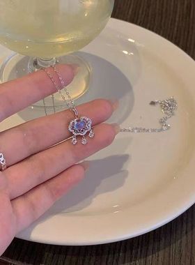 ins转运平安锁项链女夏吊坠百搭轻奢高级设计月光石锁骨链颈链