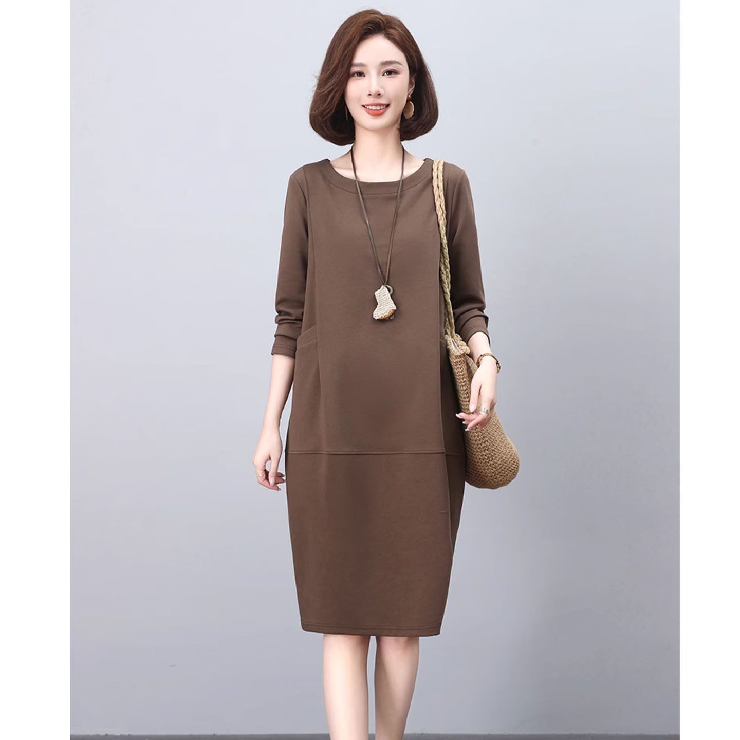 大码女装直筒A字连衣裙2025春秋冬宽松休闲遮肚中长高端空气层料