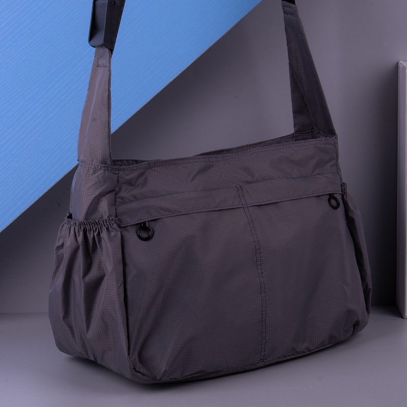 男生斜挎包商务单肩包男士运动背包休闲大容量尼龙帆布包户外男包