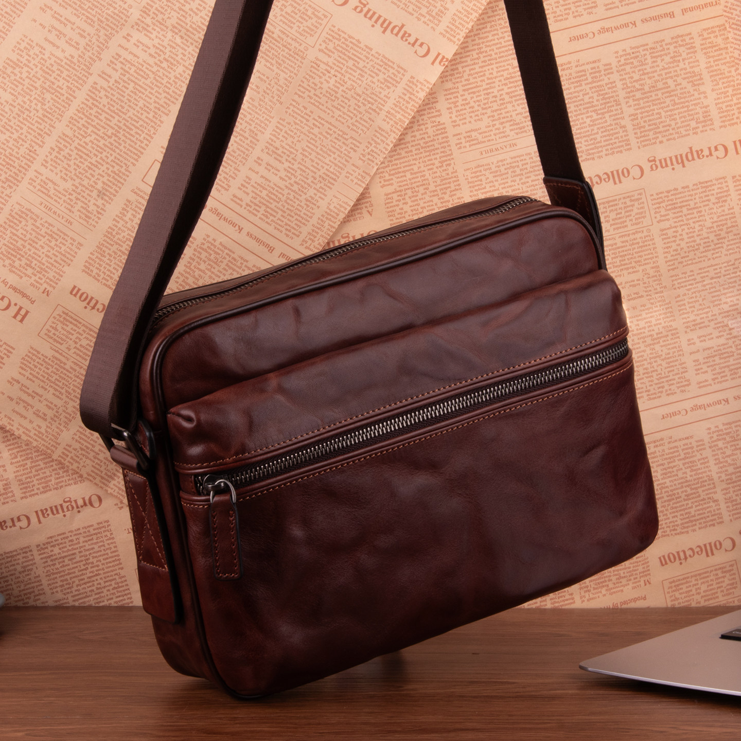 真皮单肩包男士横款斜挎包商务大容量通勤包男款便携复古休闲男包,箱包皮具/热销女包/男包,男士包袋,淘宝优惠券,粉丝福利购,淘宝优惠卷