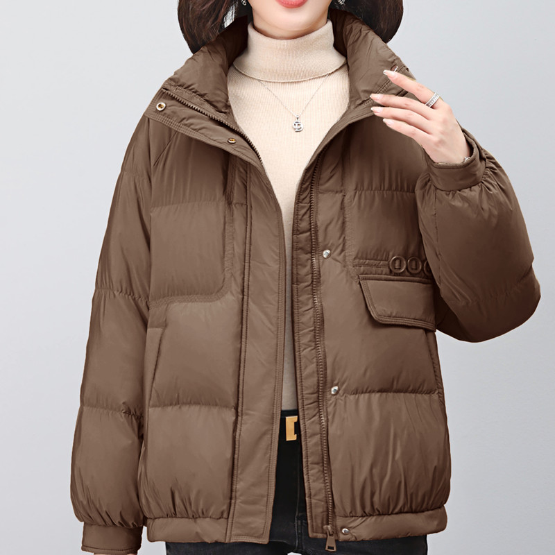 妈妈羽绒服轻薄短款2023冬季新款
