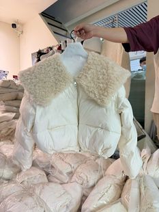 十三行2025秋冬韩系甜美减龄大翻领羊羔毛拼接羽绒服面包服外套女