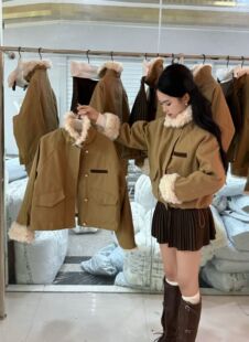 十三行2025秋冬韩系宽松休闲百搭拼接毛毛领羽绒服外套派克服女潮