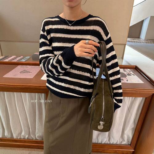 6UP早秋韩系假两件撞色圆领毛衣女宽松针织衫广州13行新款61105
