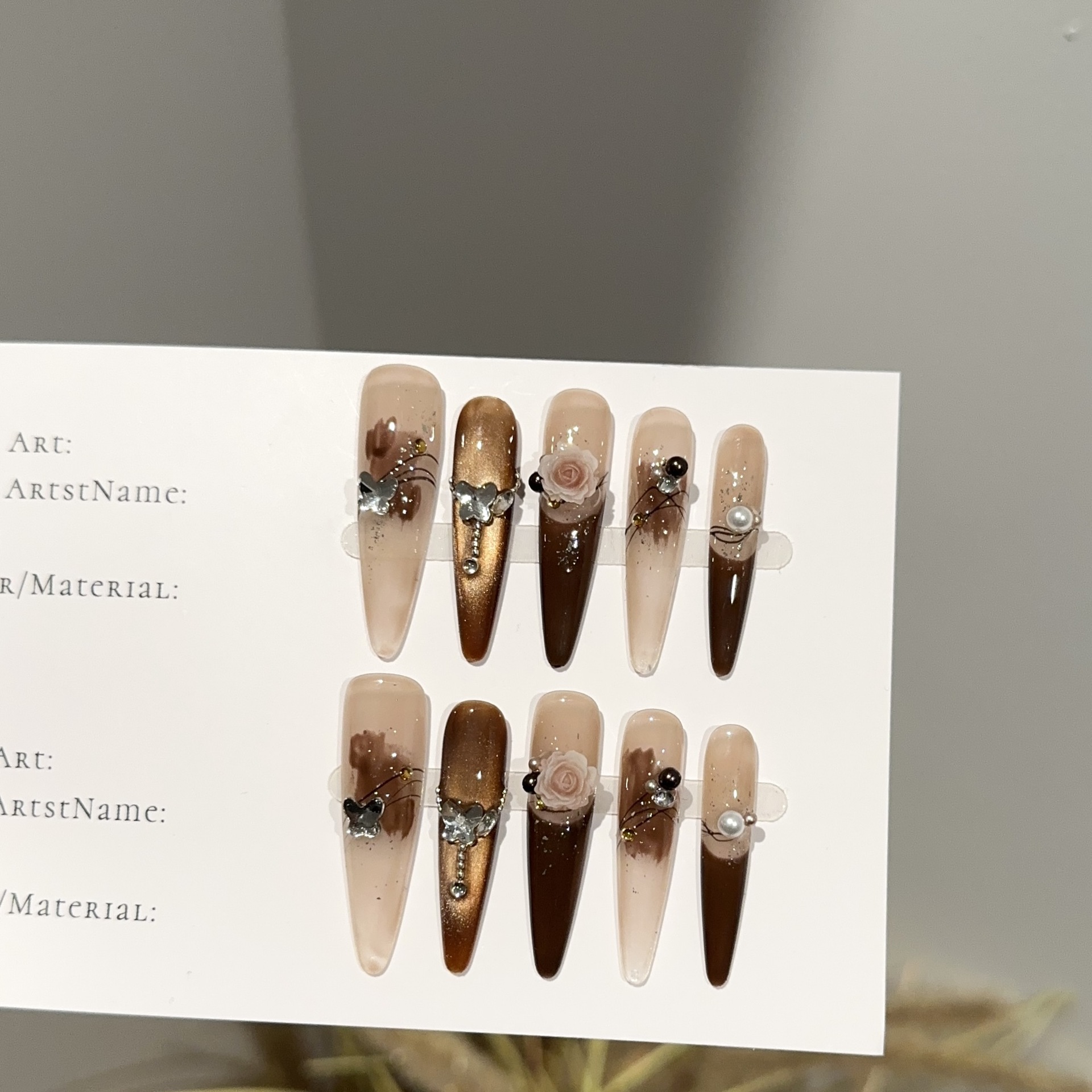 高级感精致温柔显白纯手工穿戴甲