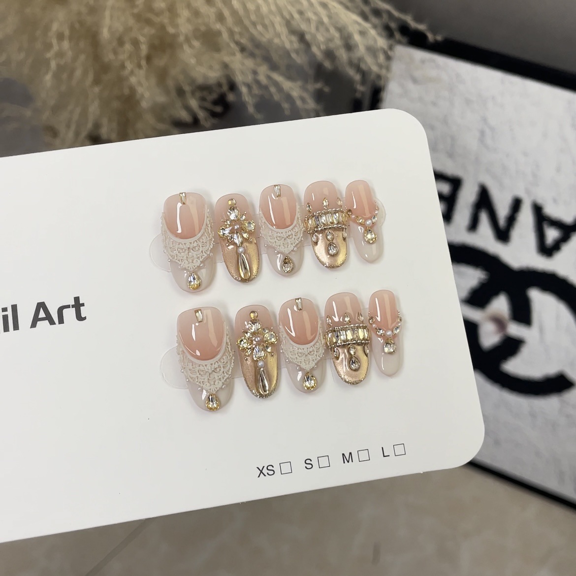 香槟金蕾丝珍珠水钻穿戴甲