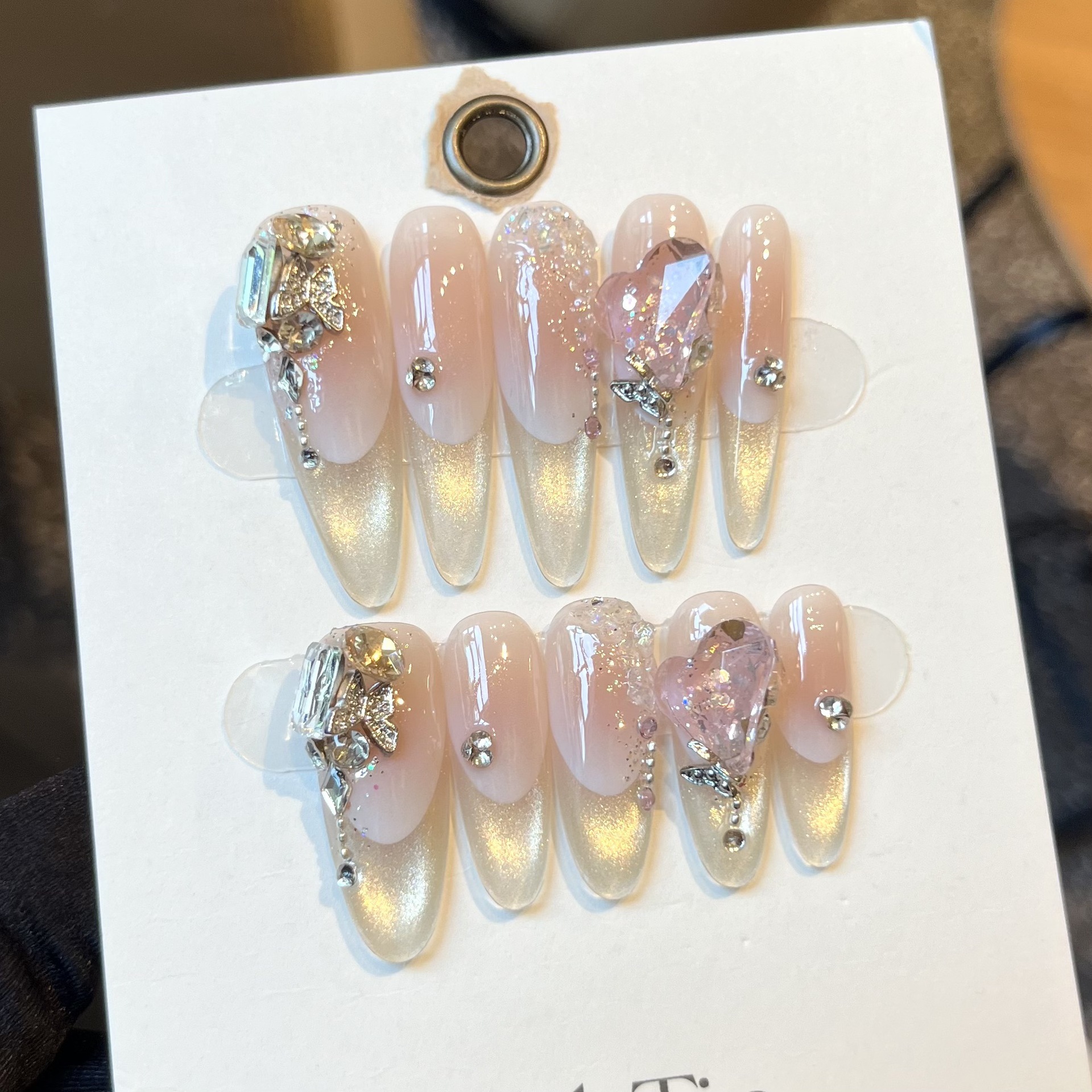 法式猫眼爆闪超仙穿戴甲