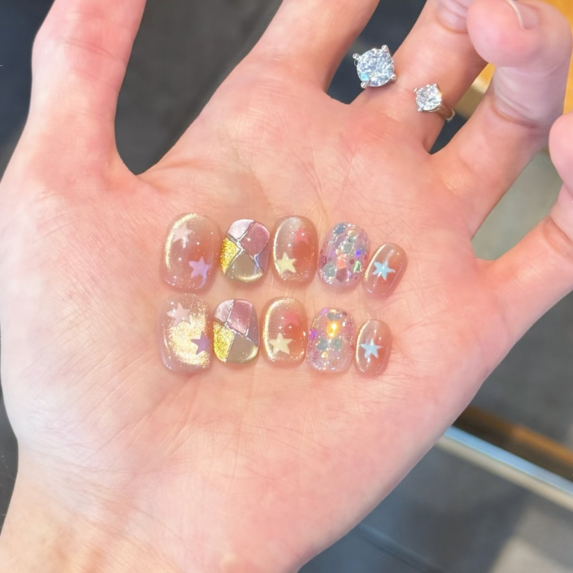 爆闪幻彩不规则猫眼渐变穿戴甲