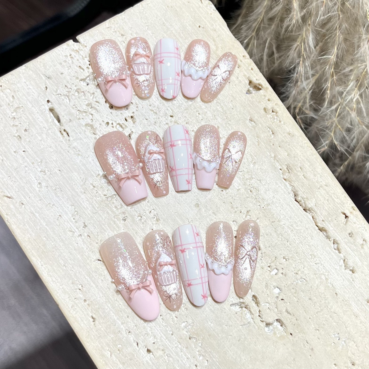 草莓小蛋糕蝴蝶结穿戴甲