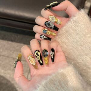 轻奢黑金色蛟龙魔镜粉爆闪猫眼美甲穿戴甲带钻钢珠高级新年假指甲