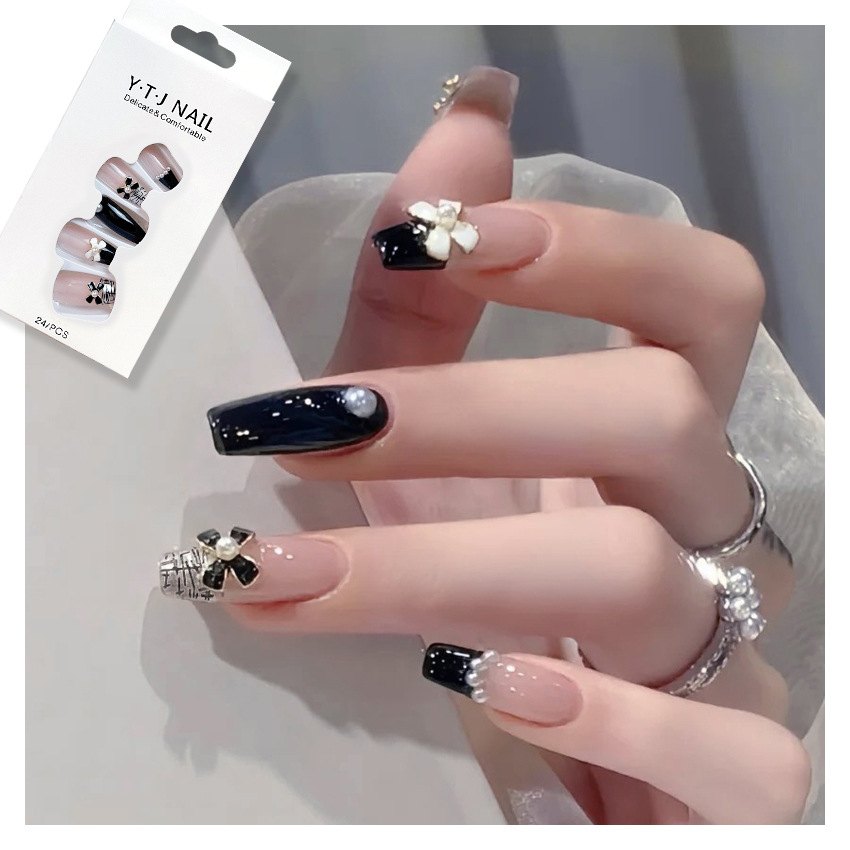 小香风立体蝴蝶穿戴甲