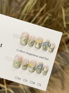 春日小清新绿色闪亮猫眼可爱小花朵点缀短款简约日常美甲穿戴甲