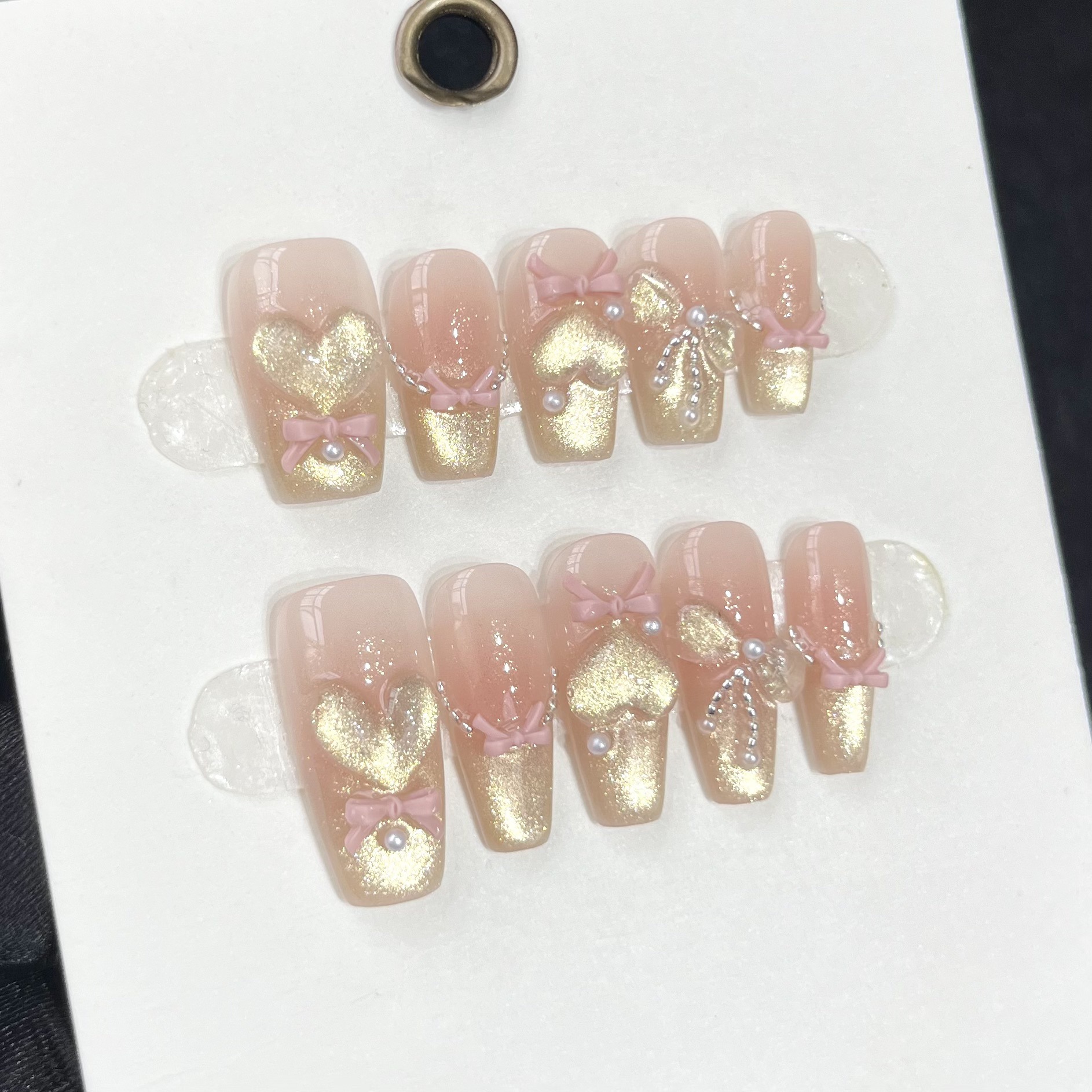 金色猫眼立体浮雕蝴蝶结穿戴甲