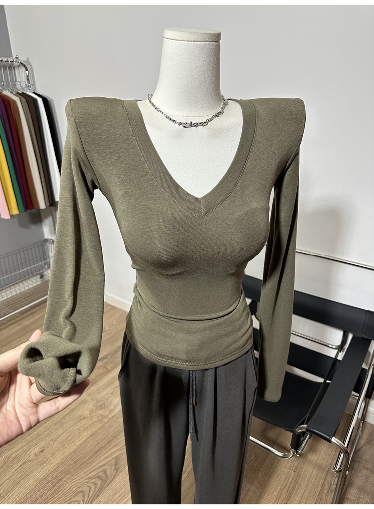 真的好好搭！垫肩V领加绒长袖T恤修身磨毛打底衫上衣秋冬新款