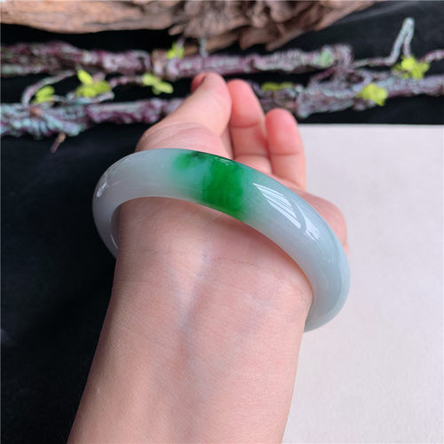 7月新品 鸿玉翡翠62圈口冰糯种飘阳绿正圈玉手镯女款正品15N60712