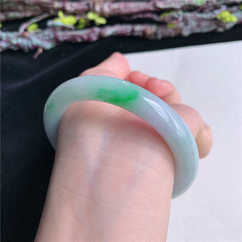 5月新品 鸿玉翡翠56圈口冰糯种紫底飘阳绿圆条玉手镯女款3B20529